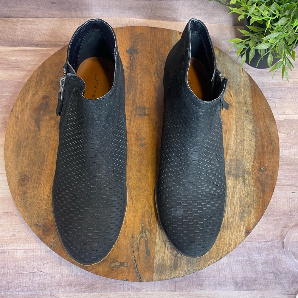 Lucky Brand “LK Brielle” Black Suede Bootie - Size: 8.5M - Picture 9 of 9
